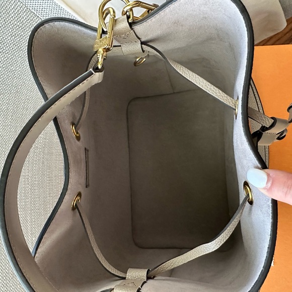 Empreinte Monogram Giant Neonoe MM Tourterelle Creme ❌SOLD ❌ - Picture 7 of 16